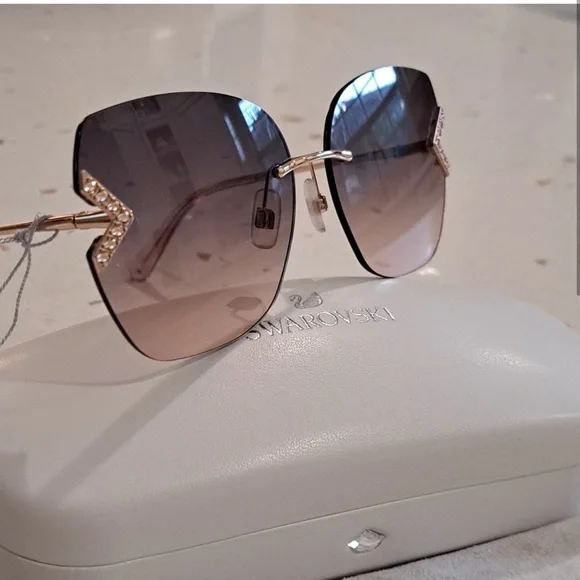 Swarovski | Accessories | Nwt Swarovski Sunglasses Pink  display picture 2